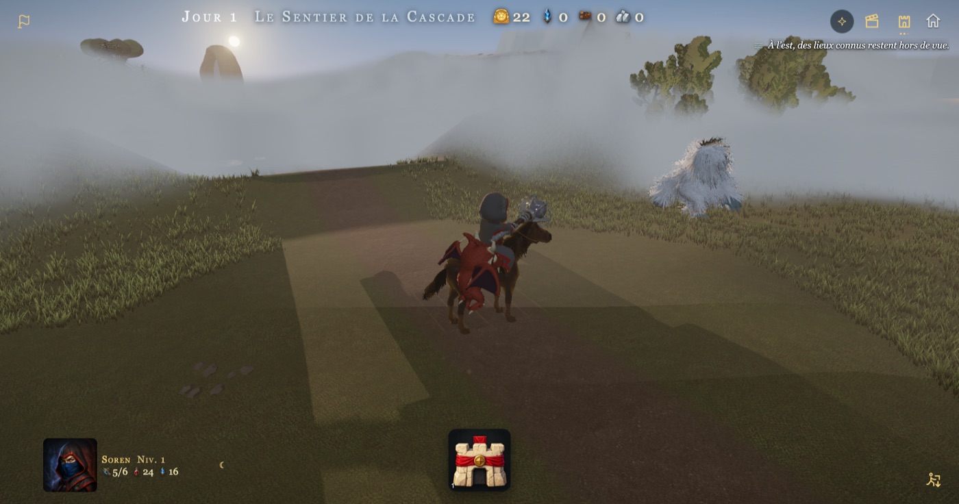 Soren, masqué et encapuchonné, à cheval sur un chemin dans la brume ; son petit drake rouge est monté en croupe derrière lui.